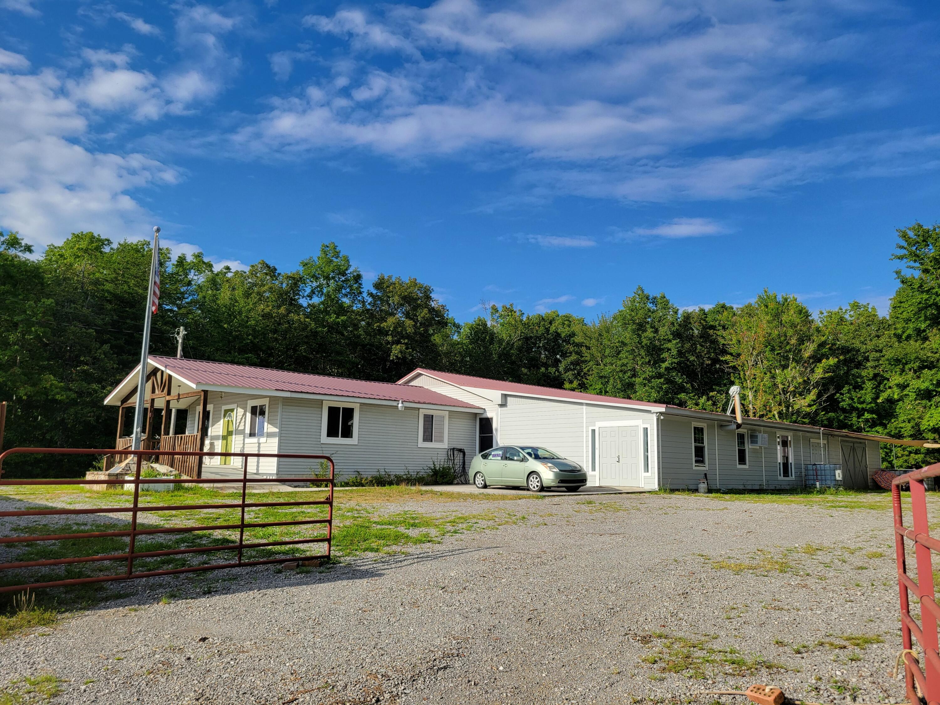 8484 Highway 150