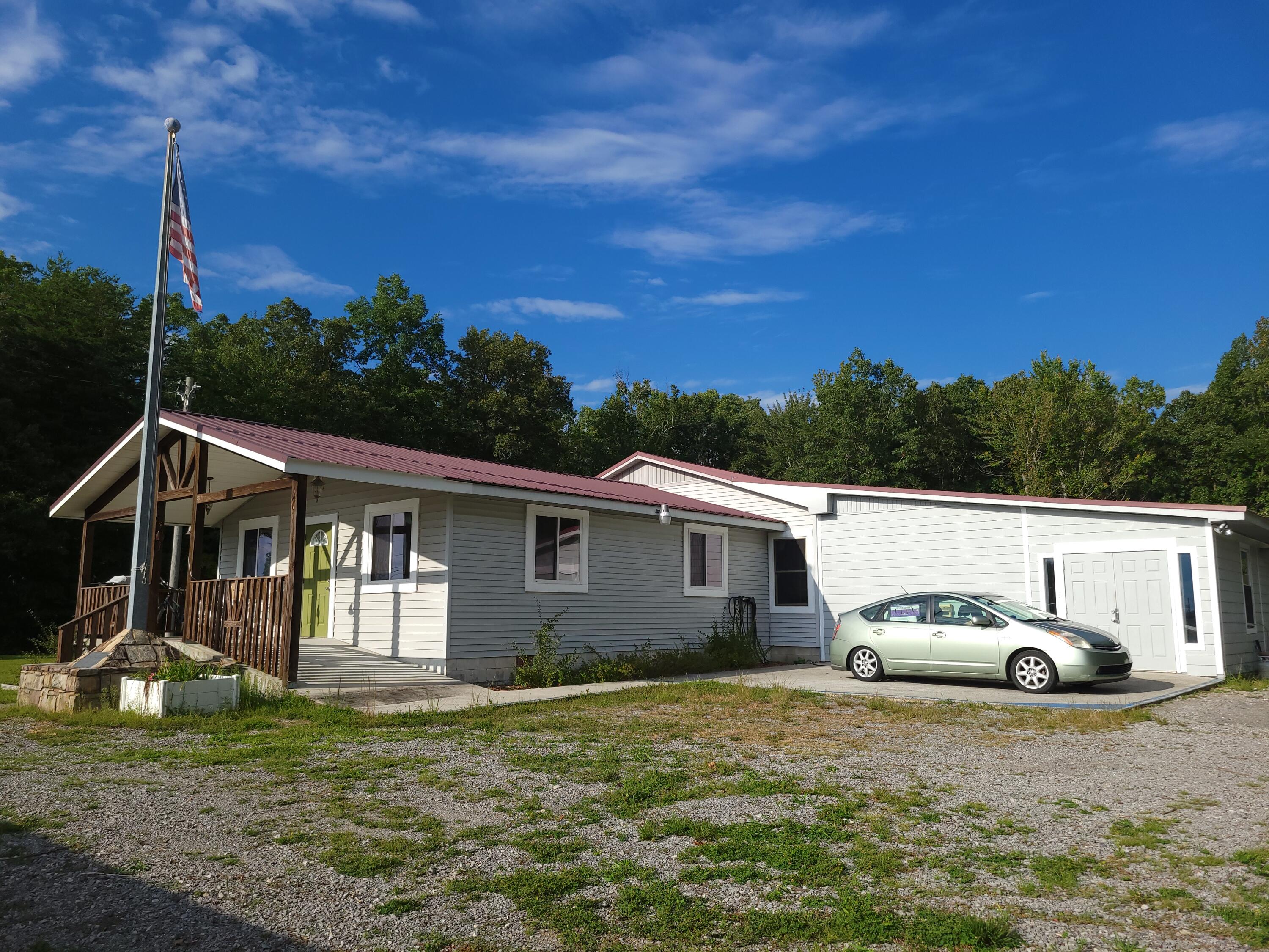 8484 Highway 150
