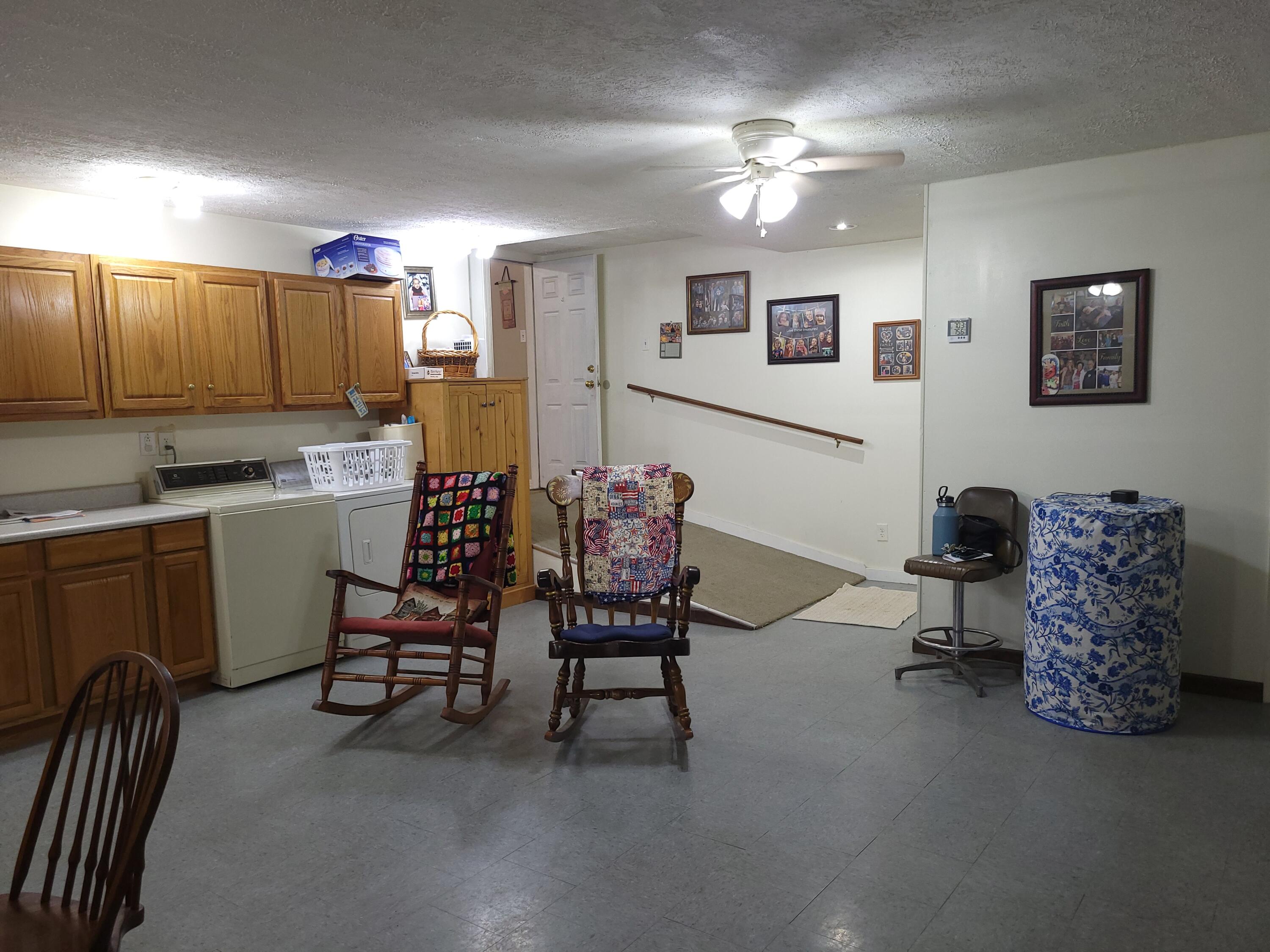 8484 Highway 150