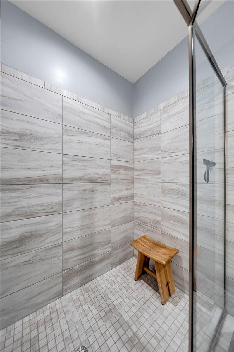 636 Raulston Falls Road, Jh-132