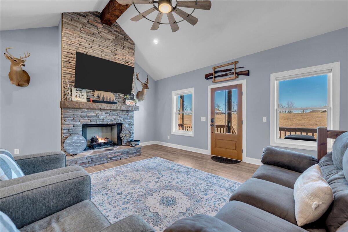 636 Raulston Falls Road, Jh-132