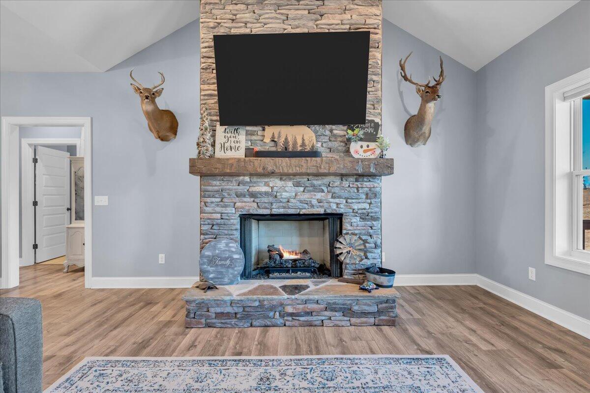 636 Raulston Falls Road, Jh-132