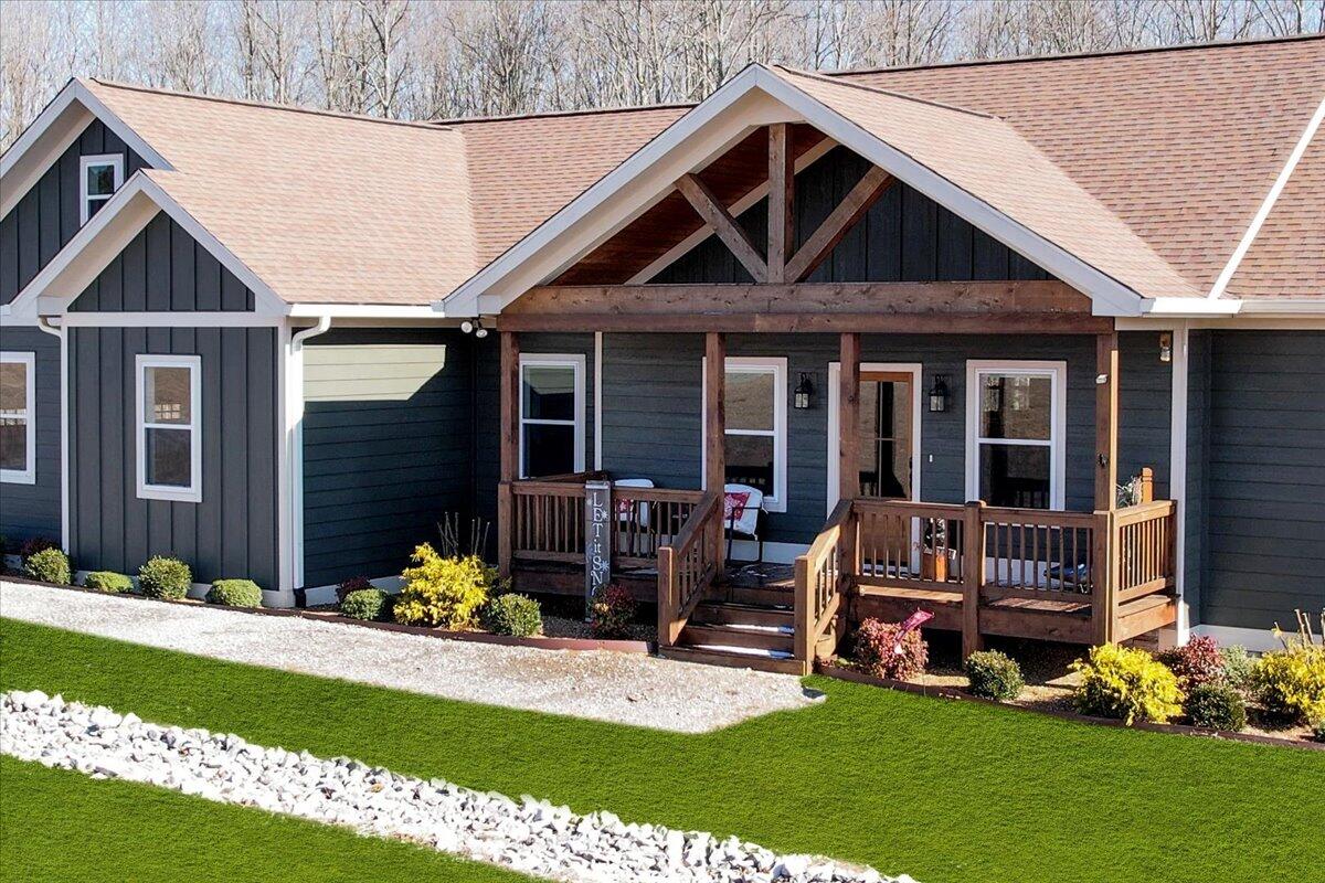 636 Raulston Falls Road, Jh-132