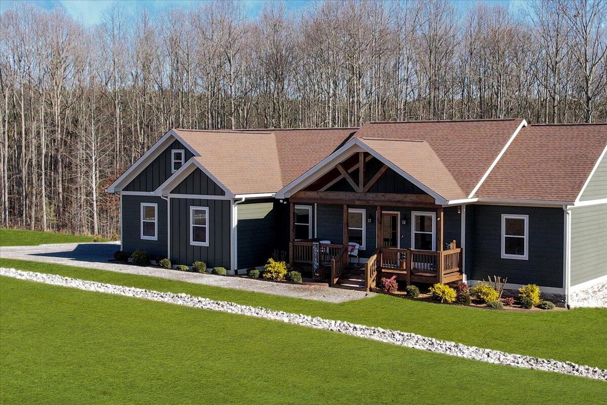 636 Raulston Falls Road, Jh-132