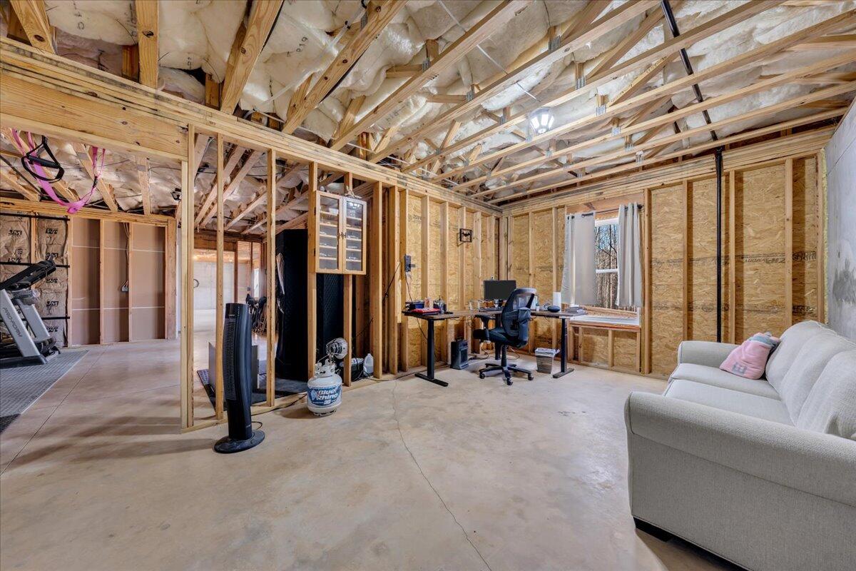 636 Raulston Falls Road, Jh-132