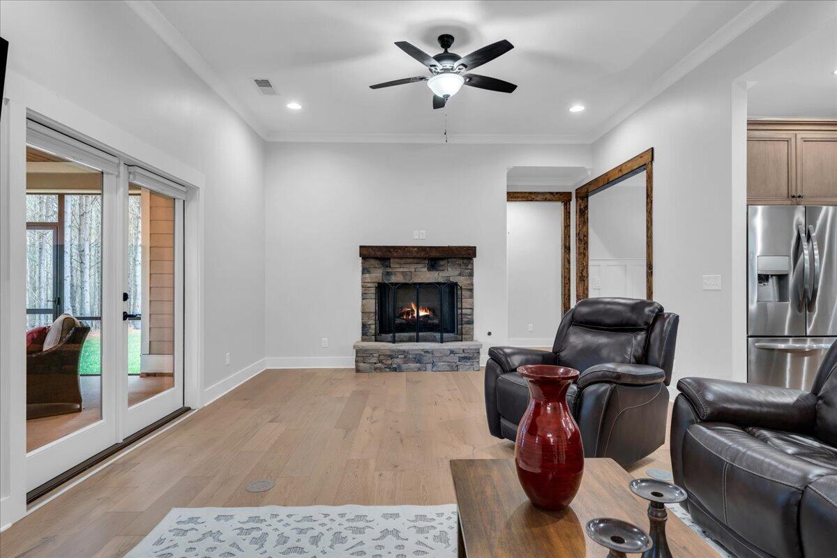 3590 Crockett Pointe, Jf-307