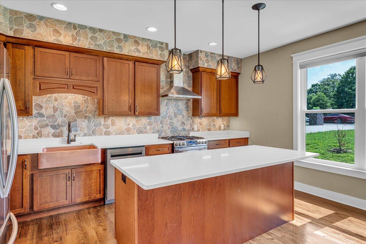 220 Bear Crawl Road, Rb 28