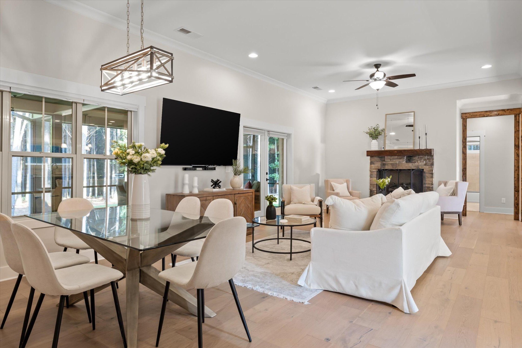 3590 Crockett Pointe