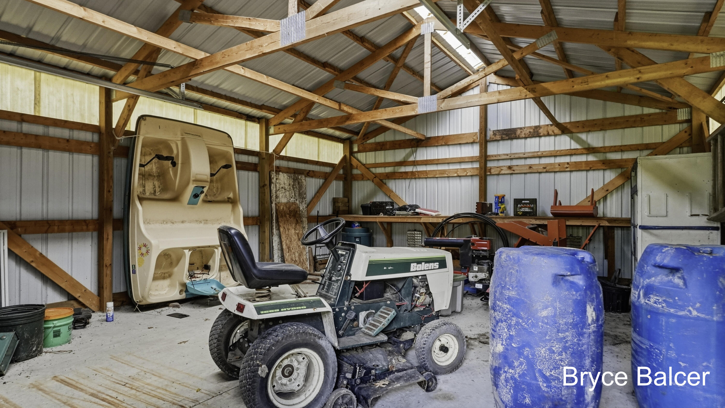 5650 10 Mile Road NE