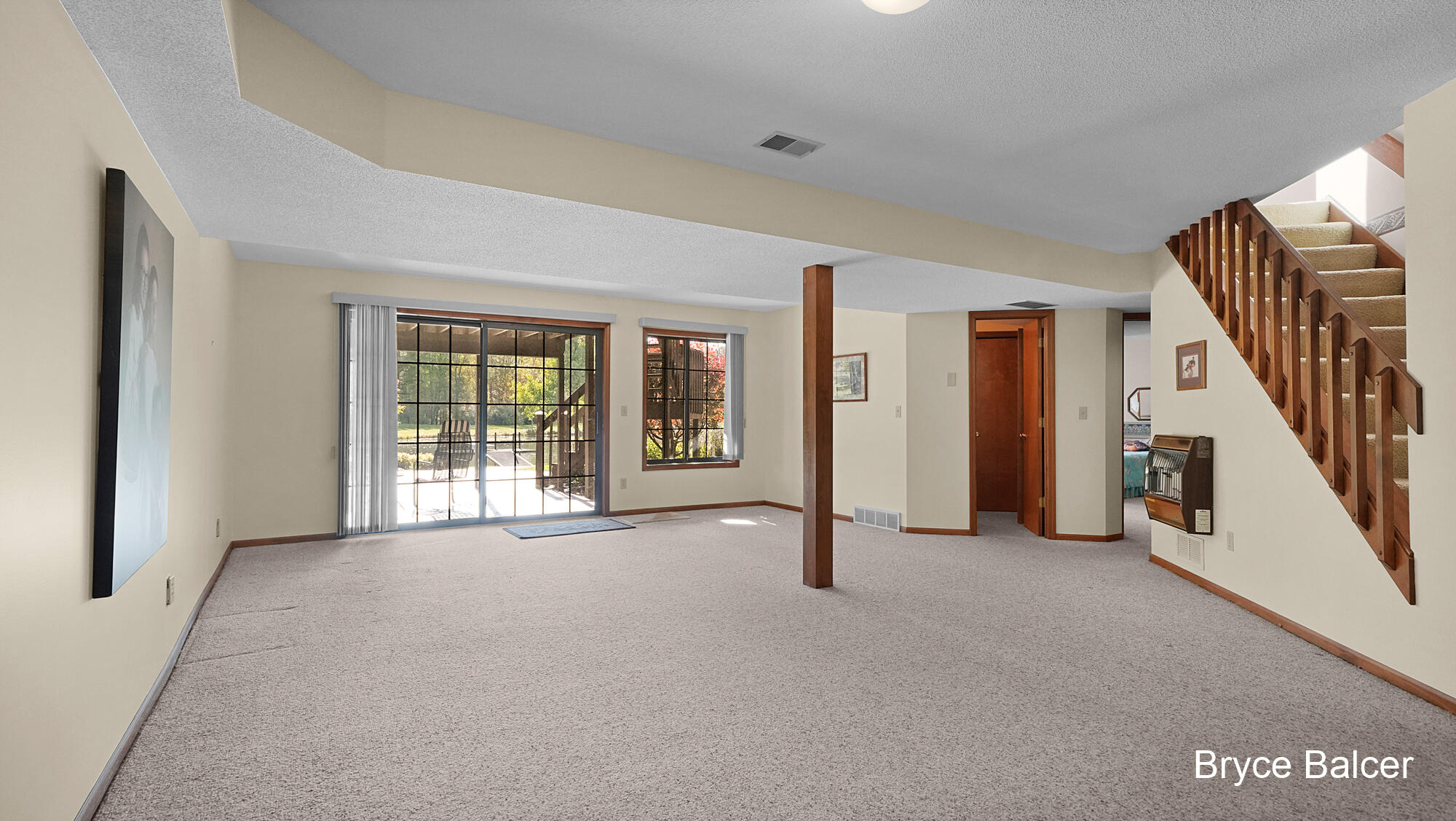 5650 10 Mile Road NE