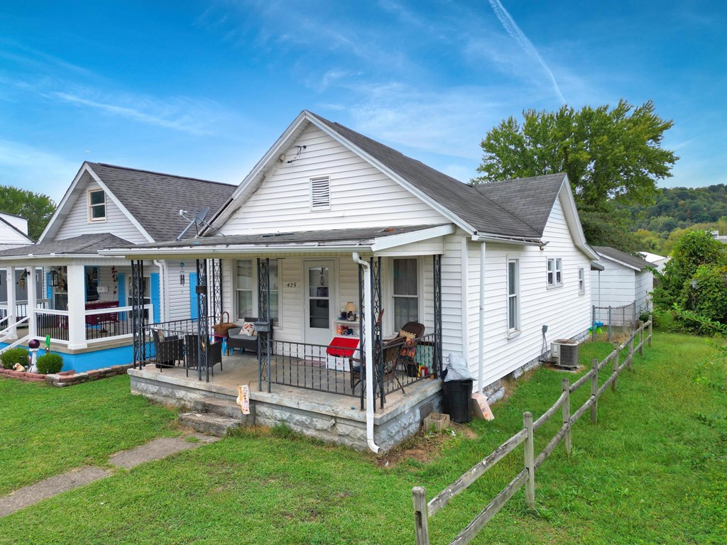 425 South Third Avenue