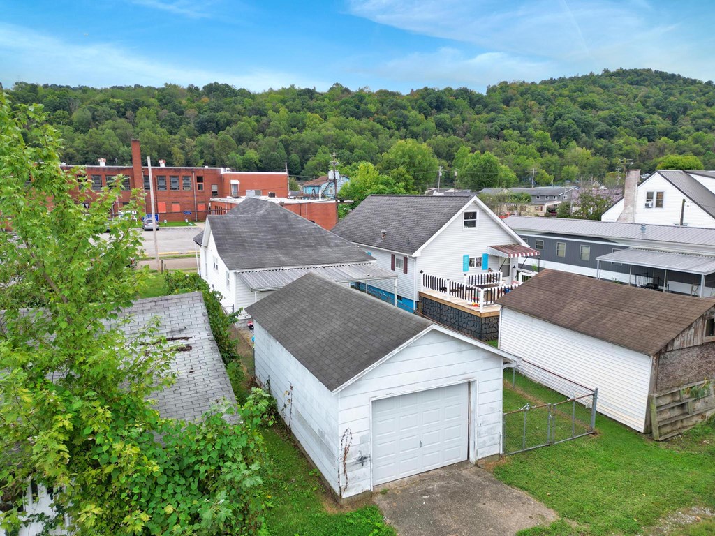 425 South Third Avenue