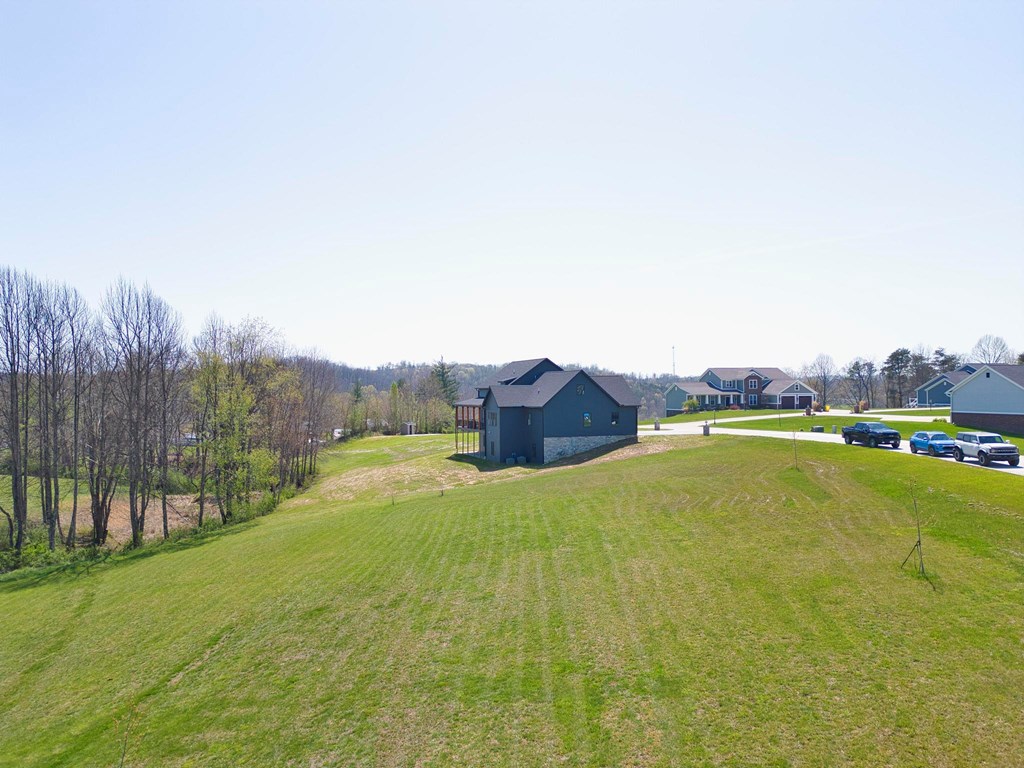 164 Apple Hill Lane