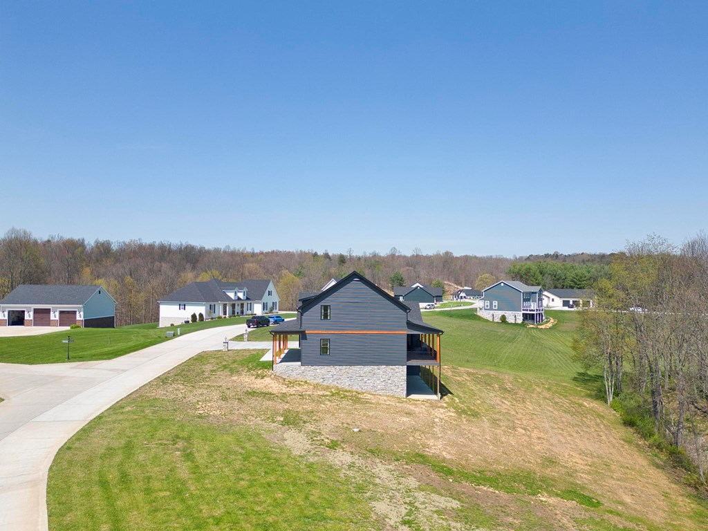 164 Apple Hill Lane