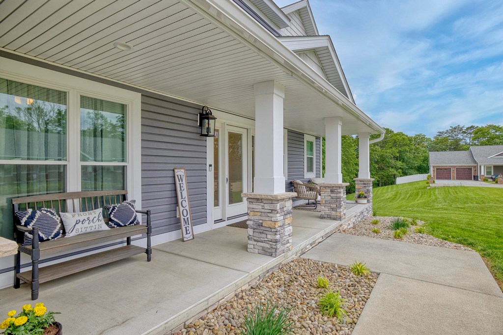 53 Winesap Drive