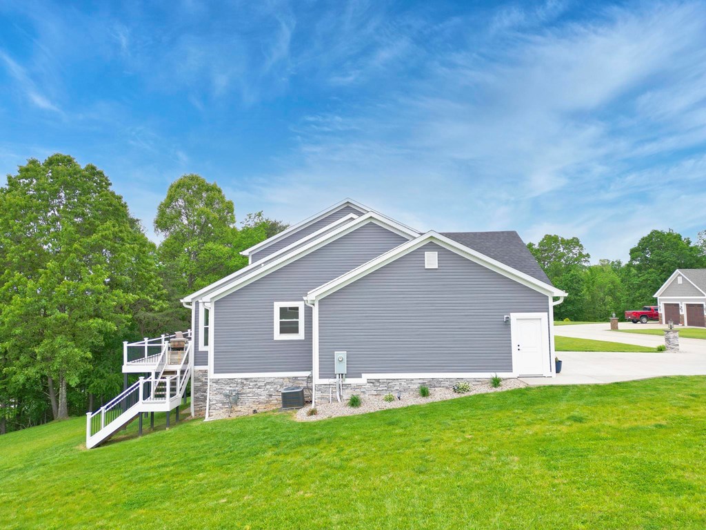 53 Winesap Drive