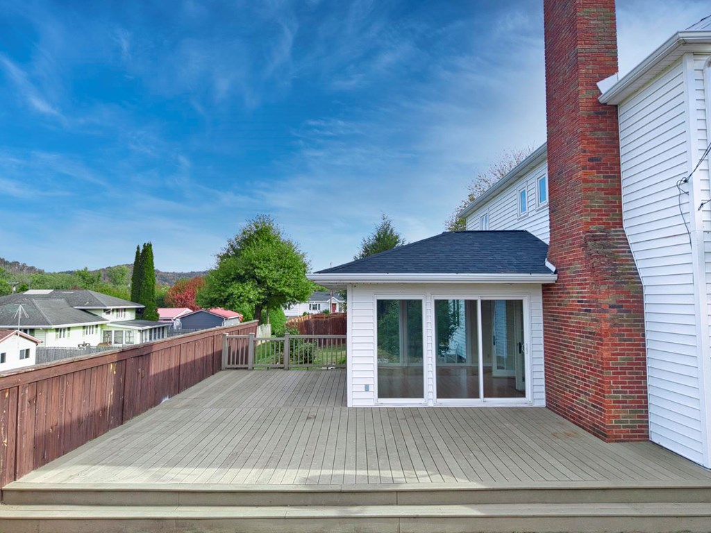 601 North Third Avenue***