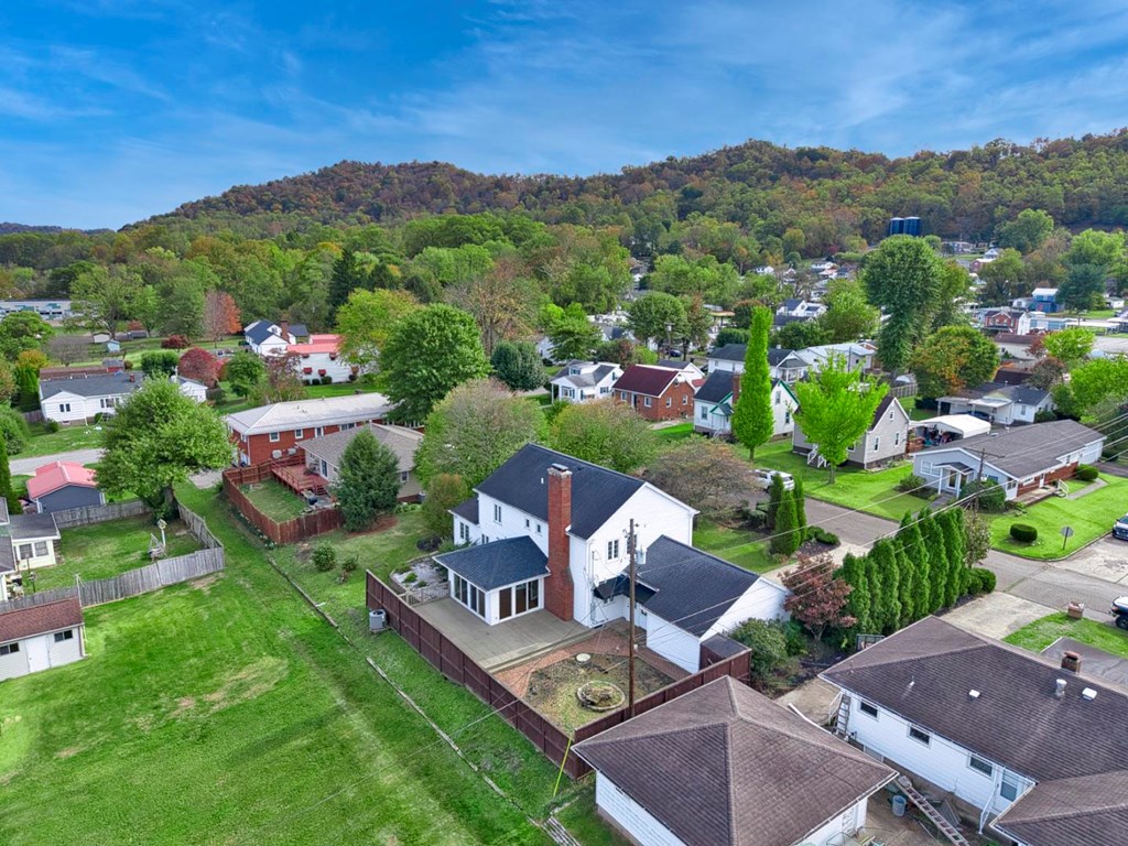 601 North Third Avenue***