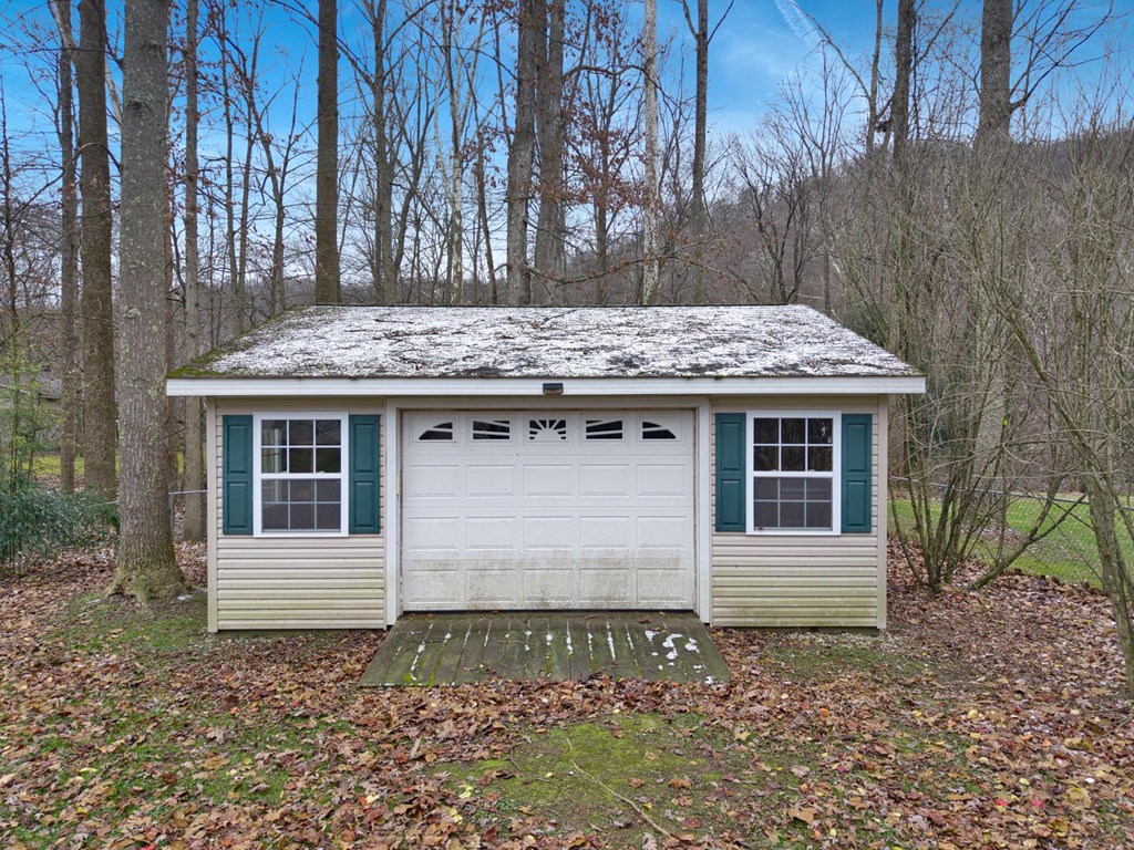 366 Slim Chance Lane