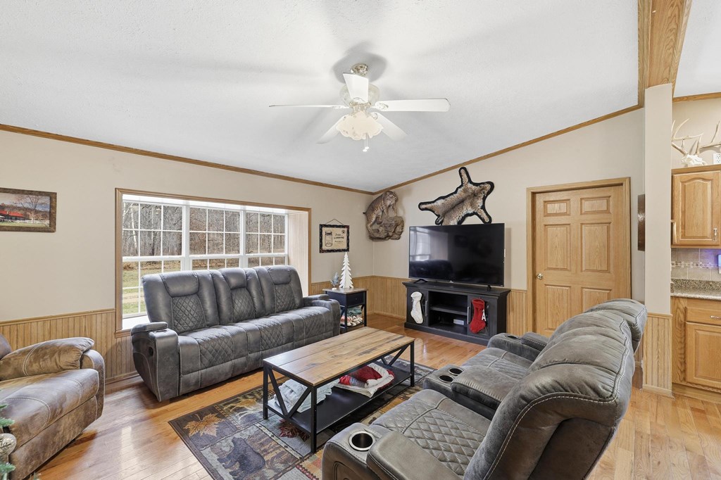 366 Slim Chance Lane