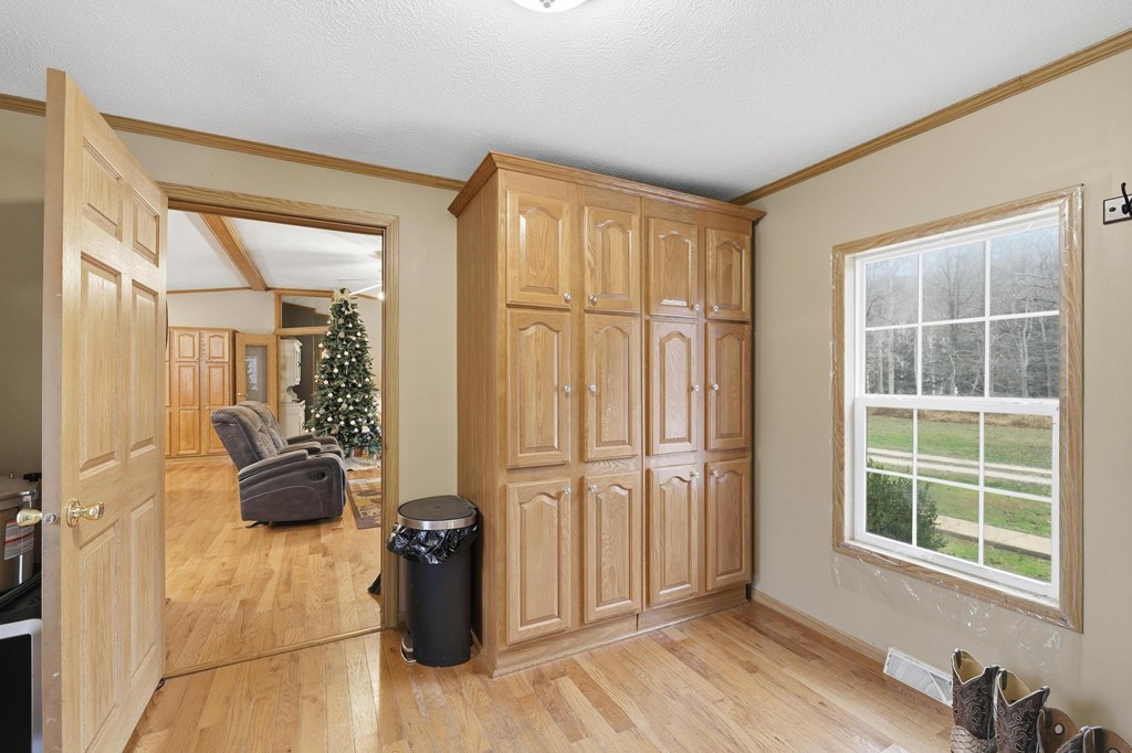 366 Slim Chance Lane