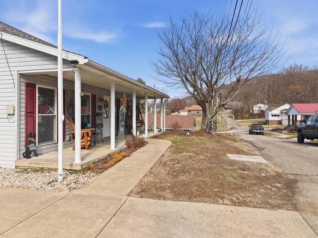 709 North 7th Avenue