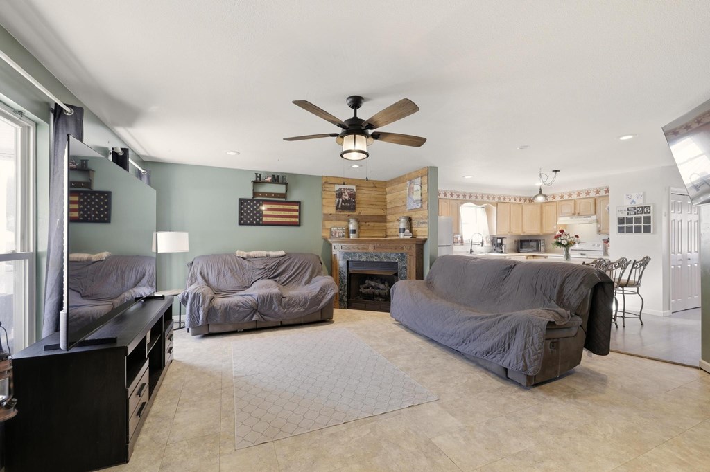 709 North 7th Avenue