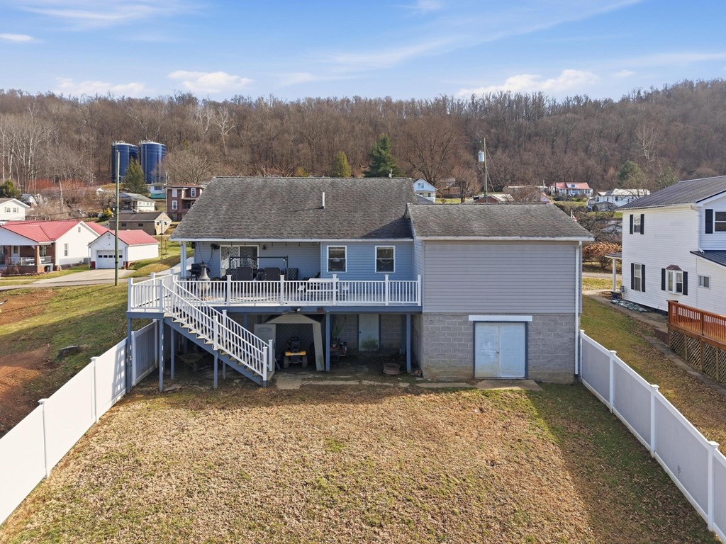 709 North 7th Avenue