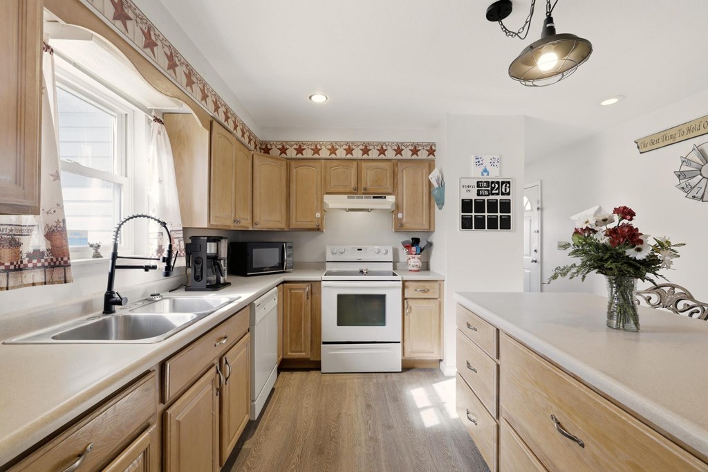 709 North 7th Avenue