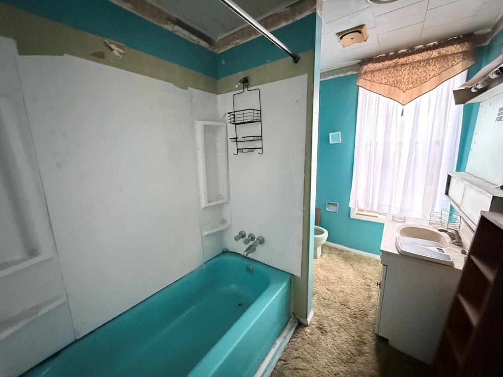 62 Cairo Grade School Road