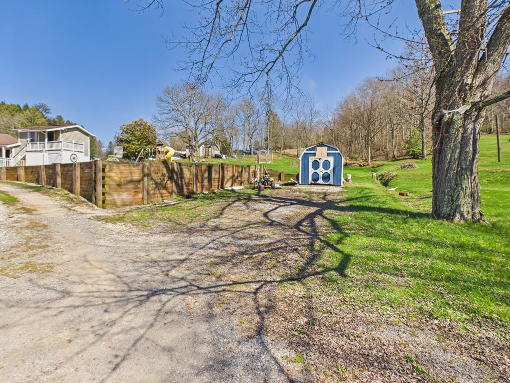 901 East Myles Avenue