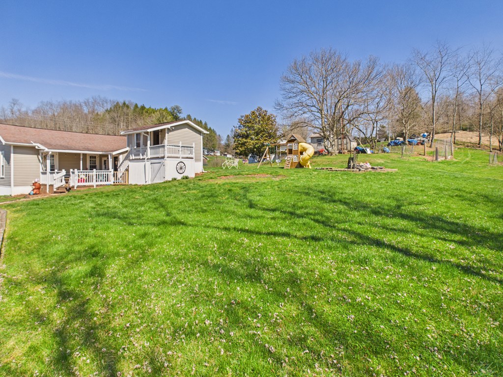 901 East Myles Avenue