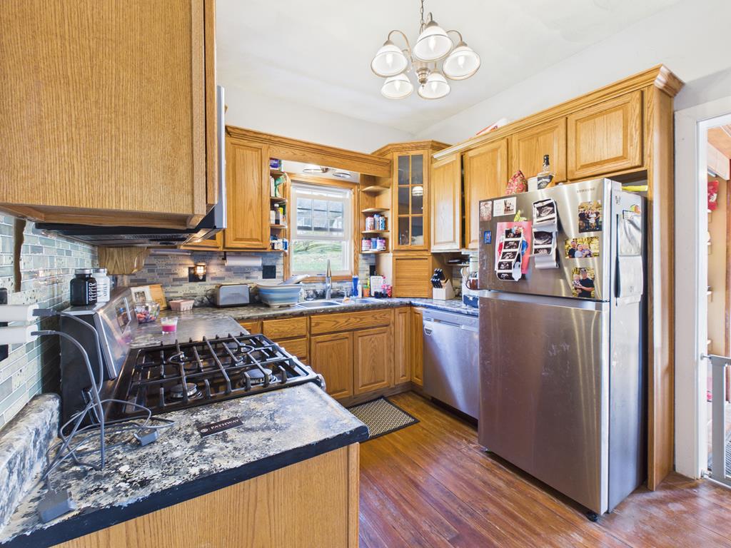 901 East Myles Avenue