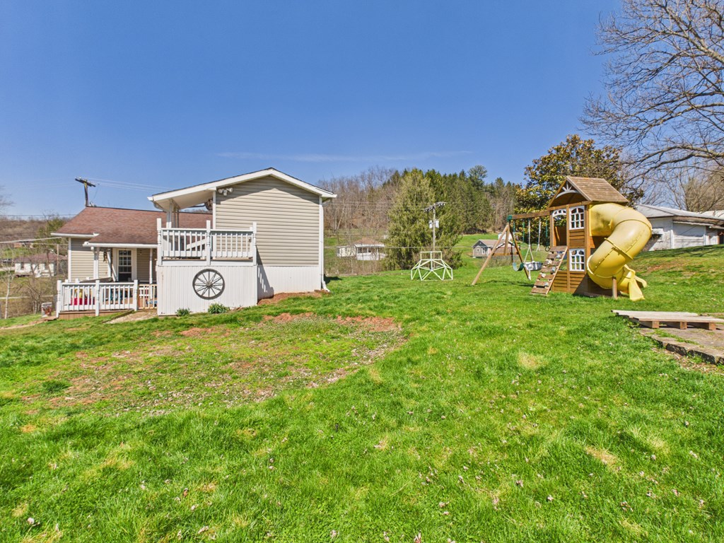 901 East Myles Avenue