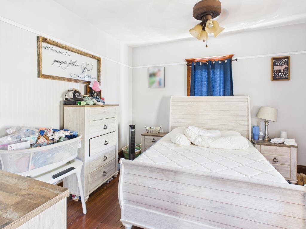 901 East Myles Avenue