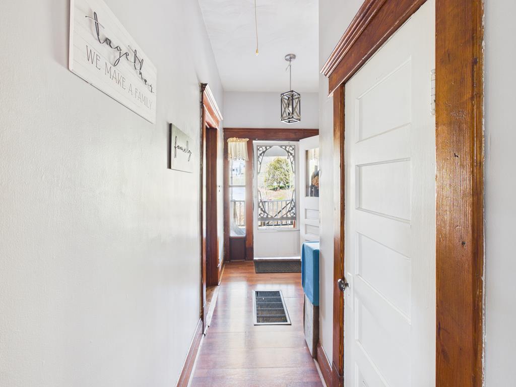 901 East Myles Avenue