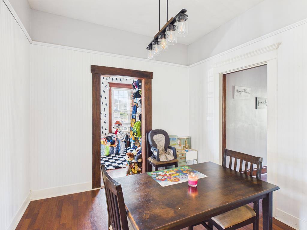 901 East Myles Avenue