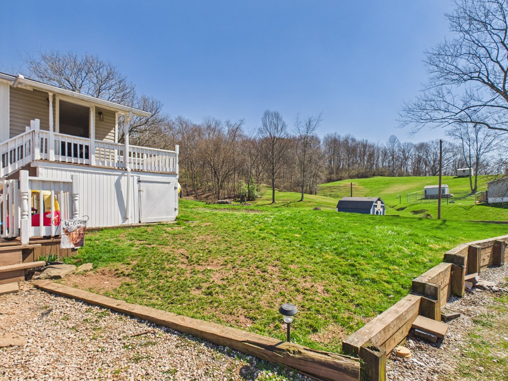 901 East Myles Avenue