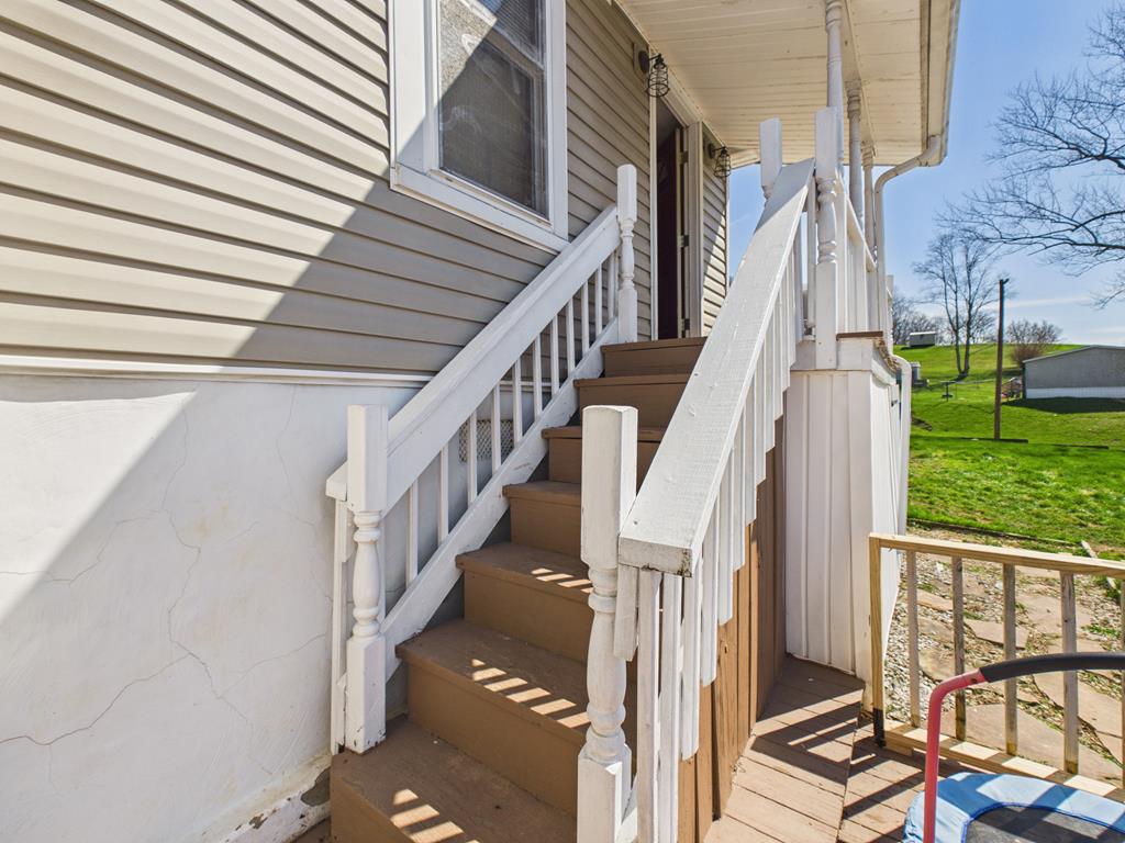 901 East Myles Avenue