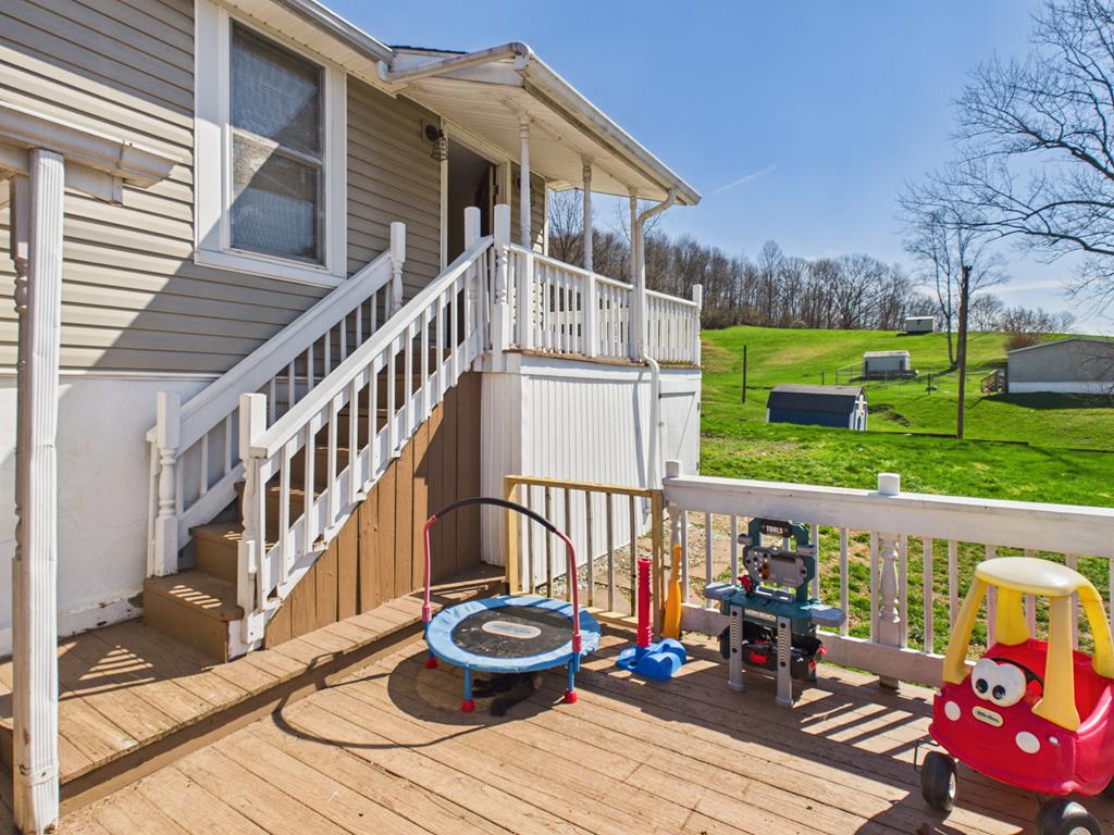 901 East Myles Avenue