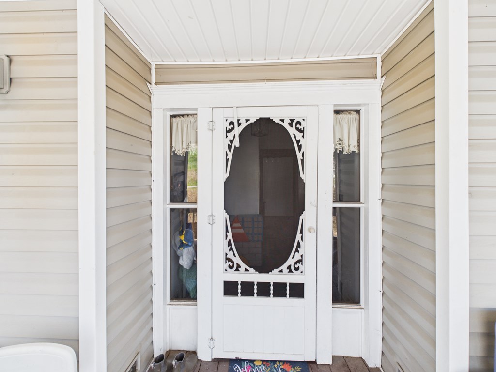 901 East Myles Avenue