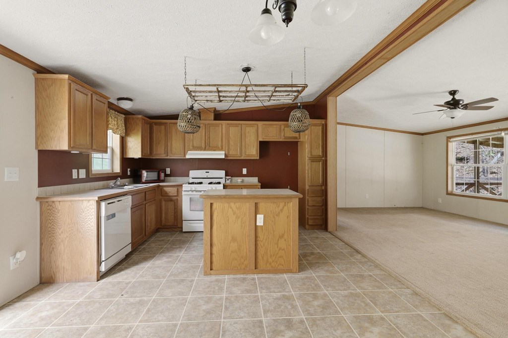 58 Nurses Hollow Road, Center Point ()