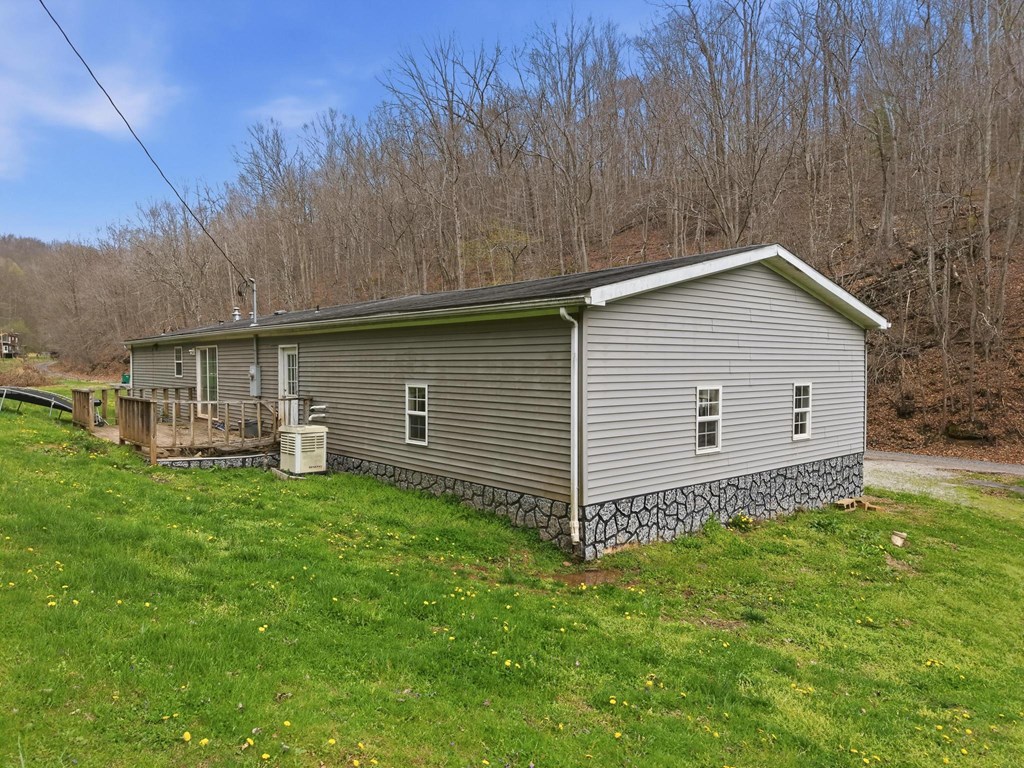 58 Nurses Hollow Road, Center Point ()