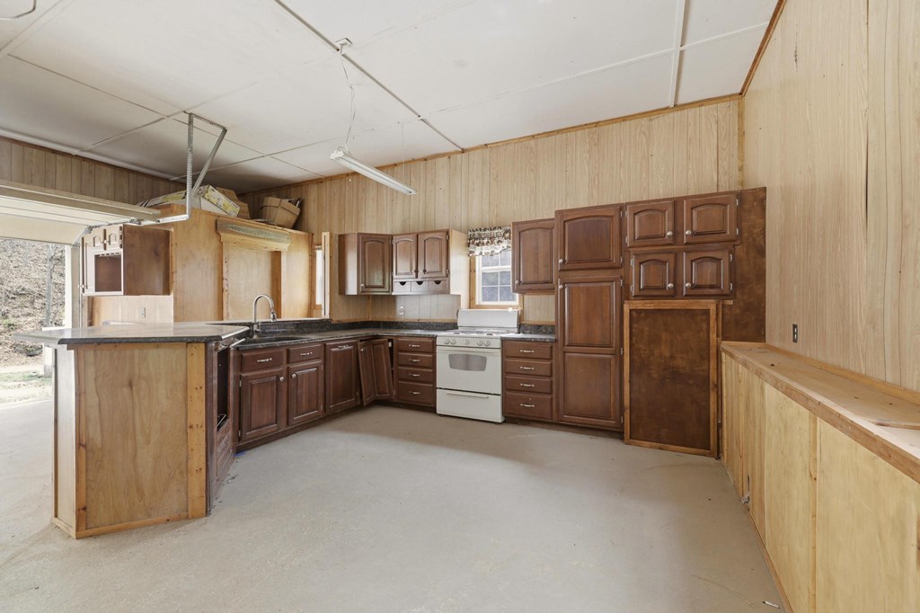 58 Nurses Hollow Road, Center Point ()