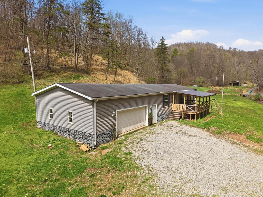 58 Nurses Hollow Road, Center Point ()