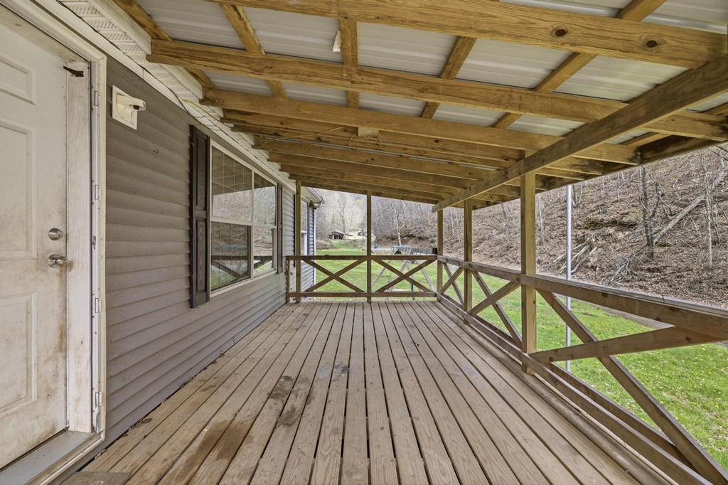 58 Nurses Hollow Road, Center Point ()