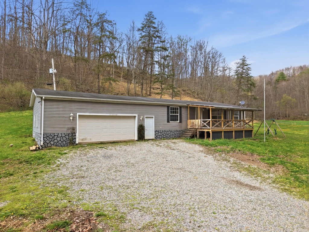 58 Nurses Hollow Road, Center Point ()