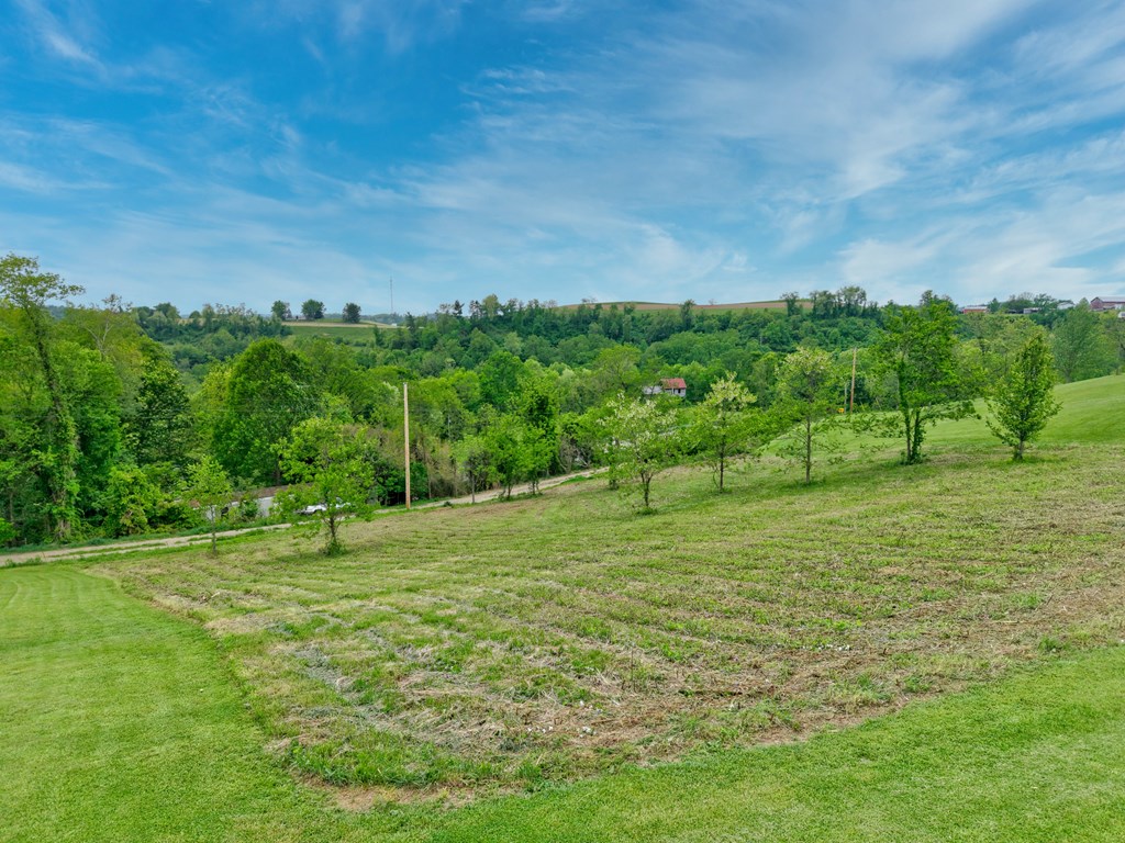 Lot 2 Country Boulevard
