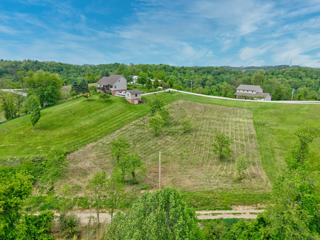 Lot 2 Country Boulevard