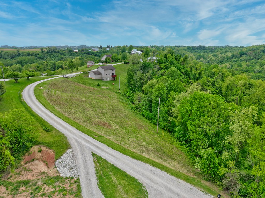 Lot 7 Country Boulevard
